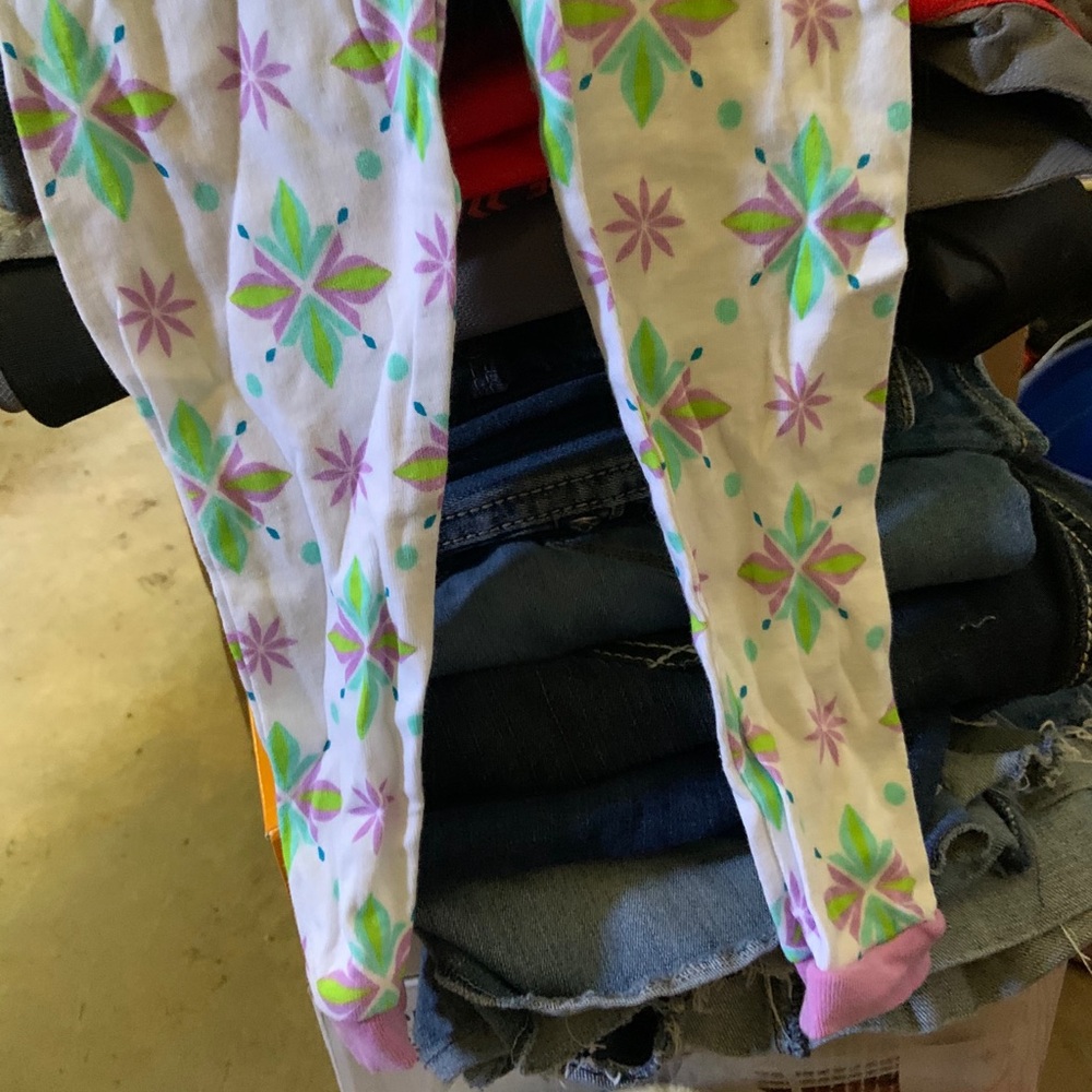 Kids 3t pants NEW/wo tags